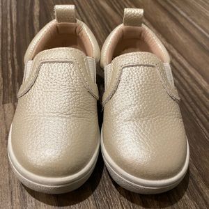 Monkey Feet 12-18M slip on shoes